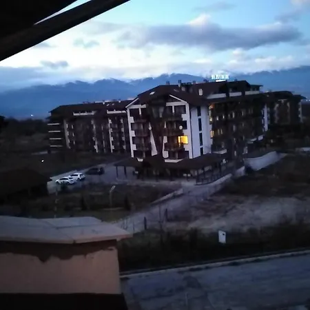 Royal Towers - 945 公寓