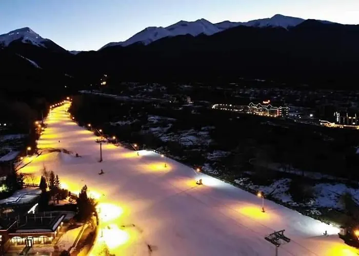 Royal Towers - 945 Apartment